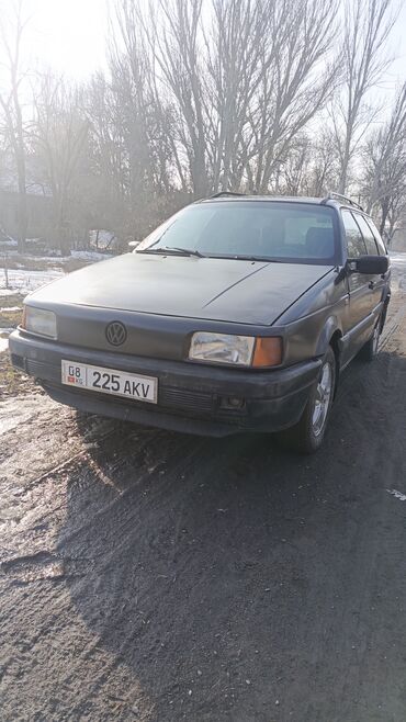 Volkswagen: Volkswagen Passat: 1992 г., 1.8 л, Механика, Газ, Универсал