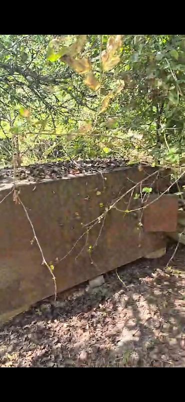 dəmir lesa: Kohne çən 1 neçə yeri deşiklər vartəmirə ehtiyac var . Qalın — 1