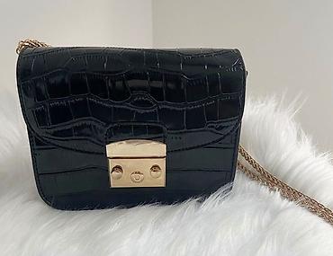 marc jacobs: Маленькая женская сумка-кроссбоди - Цвет: черный, глянцевая фактура — 1