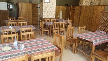 Stullar: 2 stol stul və 2 komplekt divan stol dəsti satılır