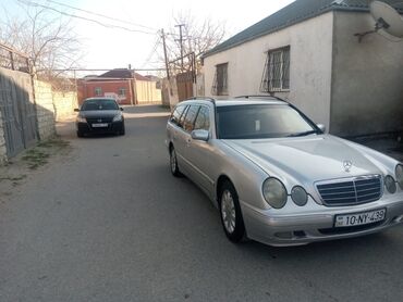 Mercedes-Benz: Rengi gumuwu Mator 2000 Aftamat Madel E 200 ili 2000 Qiymeti 13500