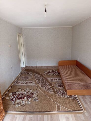 сдаются квартира без хозяина: 1 комната, 33 м², 104 серия, 3 этаж, Старый ремонт