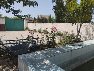 kənd evi: Bakı, Görədil, 70 kv. m, 4 otaqlı, Hovuzlu