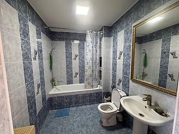 Посуточная аренда домов: Сдаю в аренду просторный дом с современной кухней-гостиной. - Кухня — 14