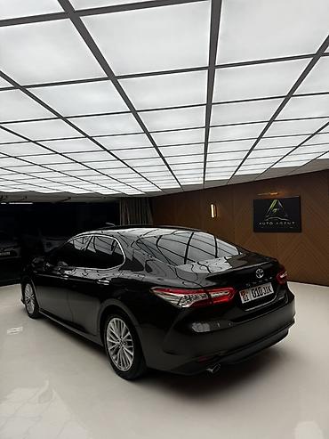 lexus es 300 2013: Toyota Camry: 2020 г., 2.5 л, Вариатор, Гибрид, Седан — 4