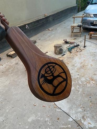 Гитары: Комуз…Өтө эмгекти мээнети талап кылган Үч кылдуу кыргыздын салттуу — 6