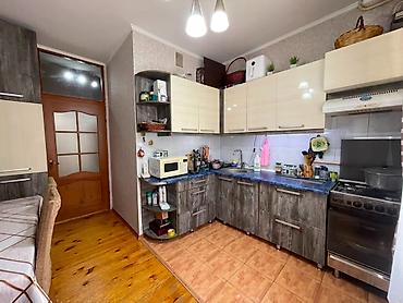 кв в мкр: 3 комнаты, 77 м², 12 мкр 105 серия, 1 этаж, Евроремонт — 4