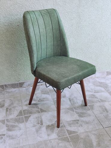 Stolice: Stolice
Cena po komadu 
Saljemo brzom postom na lalafo.rs — 15 Stolice: Stolice
Cena po komadu 
Saljemo brzom postom — 15