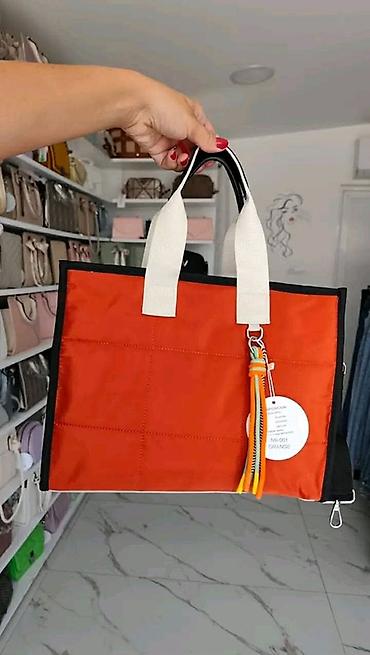 elastični kanap: Sportske velike torbe po 2100dinara 👜👜👜

IK — 1