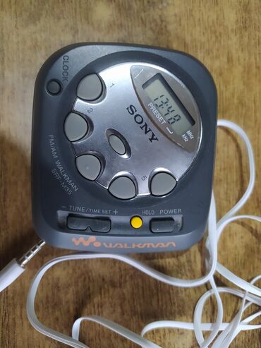 IPod i MP3-plejeri: Sony walkman,super ocuvan,slusalice