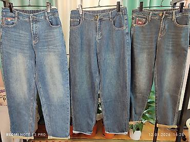 Джинсы: Женские джинсы из плотного денима, несколько вариантов кроя и — 14