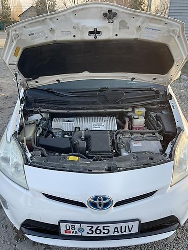 Toyota: Toyota Prius: 2012 г., Вариатор, Гибрид, Хэтчбэк — 2