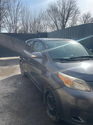 продажа renault logan: Toyota Ist: 2009 г. — 2