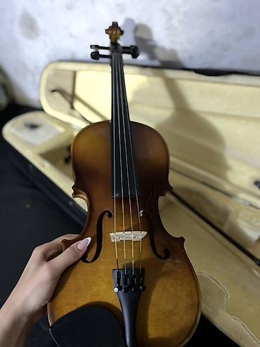Смычковые инструменты: 🎻 3/4 ölçülü original skripka satılır Skripka şəxsi istifadə olunubvə — 1