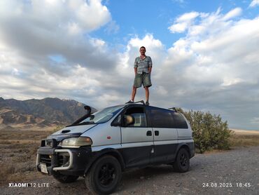 машина делика: Mitsubishi Space Gear: 1995 г., 2.5 л, Механика, Дизель, Минивэн