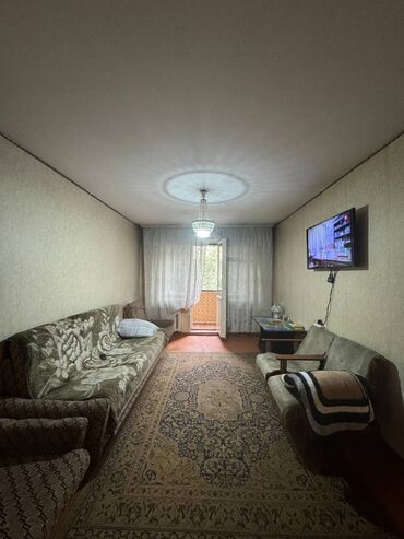 квартира бишкек прадажа: 2 комнаты, 44 м², 104 серия, 5 этаж, Старый ремонт