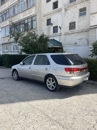 Toyota: Toyota Vista: 1998 г., 2 л, Автомат, Бензин, Универсал