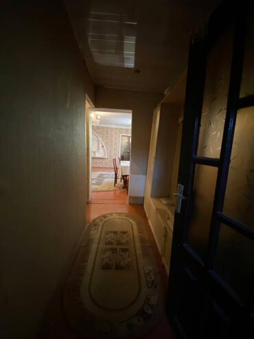 Uzunmüddətli kirayə evlər: 75 kv. m, 3 otaqlı -da lalafo.az — 4 Uzunmüddətli kirayə evlər: 75 kv. m, 3 otaqlı — 4