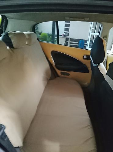 водный катер: Nissan Almera: 2001 г., Механика, Хэтчбэк — 7