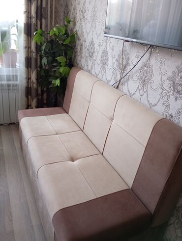 Другие товары для дома: Продаю подставкуи многое другое люструи кухонный уголок стол 1,10 3 — 5