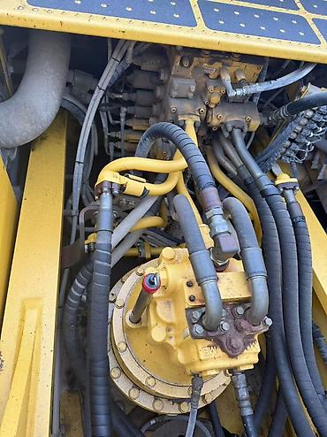 Экскаваторы: Экскаватор, Komatsu, Гусеничный — 2