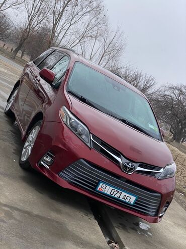 насос для автомобиля: Toyota Sienna: 2018 г., 3.5 л, Автомат, Бензин, Минивэн