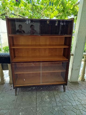 dolab skaf: Pulsuz verilir ehsan Şüşəli vitrin/dolab - Material: ağac karkas, ön — 1