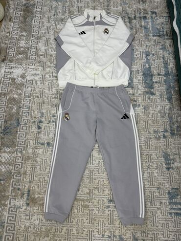 костюм сноубордический мужской: Эркектердин спорттук костюму, 2XL (EU 44), Adidas, Жаңы, түсү - Боз, Акысыз жеткирүү