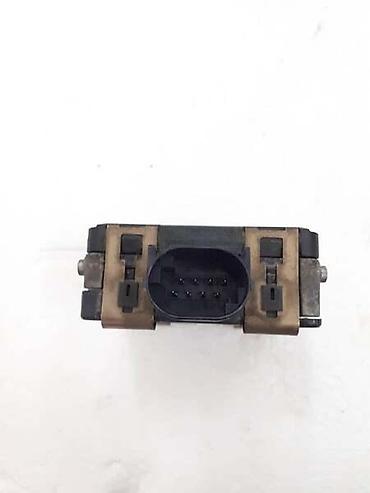 raspon rupa: SENZOR BLIZINE ZA VOLKSWAGEN PASSAT B8 - 3Q0907561B | Senzor blizine — 2