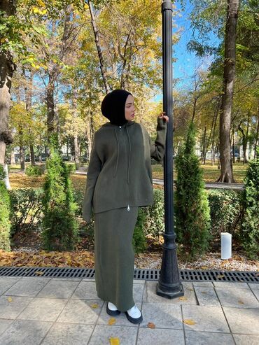 Костюмы с юбкой: Трикотажный женский комплект в стиле modest fashion. Состав набора: - — 9