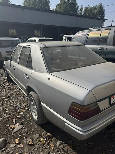 mercedes c300: Mercedes-Benz W124: 1990 г., 2 л, Механика, Дизель, Седан — 3