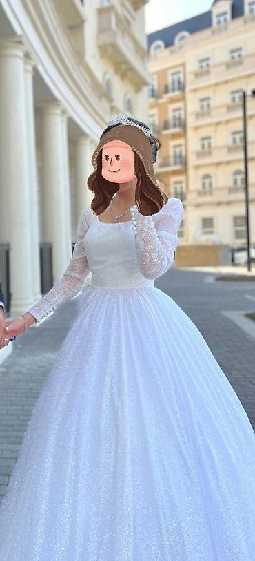 tac: - Gəlinlik modeli: klassik ball-gown siluet - Rəng: qar kimi ağ, incə — 2