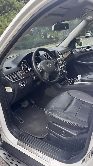 isofix: Mercedes-Benz ML 350: 3.5 l | 2012 il Ofrouder/SUV — 7