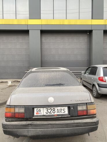 Volkswagen: Volkswagen Passat: 1990 г., 1.8 л, Механика, Бензин, Седан — 9