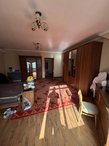 Долгосрочная аренда домов: 400 м², 10 комнат — 20