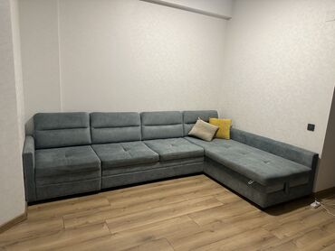 Другие мебельные гарнитуры: Мягкая мебель продаю 18000