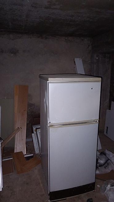 Soyuducular: İşlənmiş soyuducu alıram Xüsusiyyətlər: - Üst kamera dondurucu, alt — 5