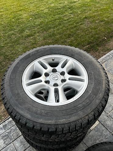 maksi: Комплект зимних колес на дисках для SUV. Состав: - 4 шины Maxxis — 4