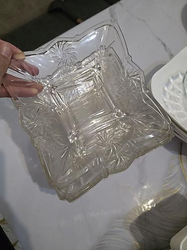 Наборы посуды: Набор сервировочной посуды для закусок и соусов Состав: - Прозрачная — 1