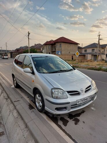 Nissan: Nissan Tino: 2001 г., 1.8 л, Автомат, Бензин, Минивэн