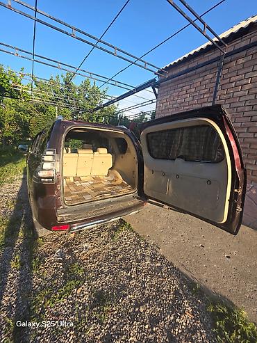 го парк: Toyota Land Cruiser Prado: 2011 г., Автомат, Дизель, Внедорожник — 5
