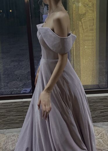 фиолетовое длинное платье: Вечернее платье, Пышное, Длинная модель, Без рукавов, S (EU 36), M (EU 38)