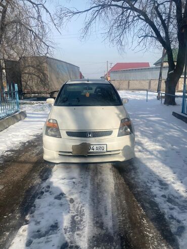 кредит машины: Honda Stream: 2002 г., 2 л, Автомат, Бензин, Минивэн