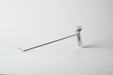 Комплектующие для торгового оборудования: Крючки, кронштейны и полкадержатели для Эконом — 3