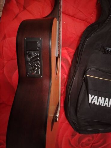 Gitaralar: Klassik gitara, Yamaha, İşlənmiş, Pulsuz çatdırılma