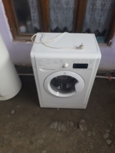 Elektronika: İşlənmiş, Indesit, 5 kq., Öndən, Avtomat, Qurutma var, Kredit yoxdur, Ünvandan götürmə