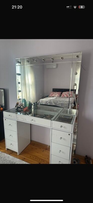 журнальный стол из двигателя: С зеркалом