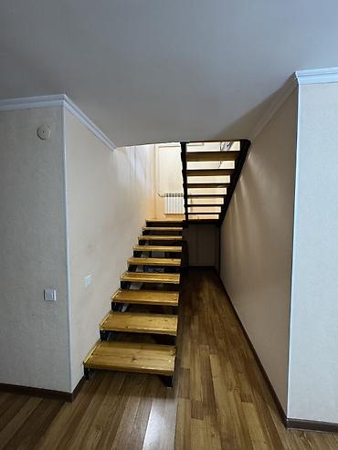 полуподвальное: 🏡 Продаются 2 дома на одном участке в ж/м Кок-Жар! 📐6-комн -160 м² | — 8