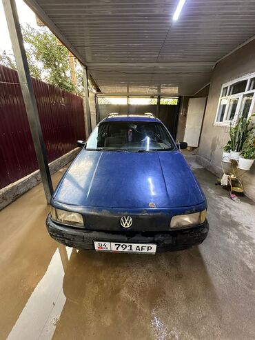 купить авто аварийном состоянии: Volkswagen Passat: 1992 г., 1.8 л, Механика, Бензин, Универсал