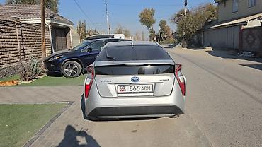 белорус 82 1: Toyota Prius: 2016 г., 1.8 л, Автомат, Гибрид, Лифтбек — 3